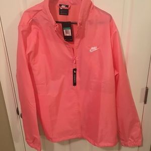 Nike Men’s Windbreaker